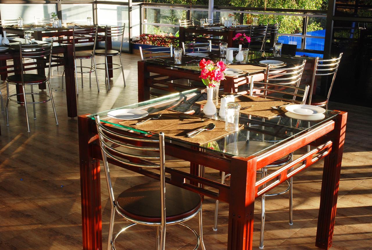 Holly Hock Bed & Breakfast Munnar Dış mekan fotoğraf
