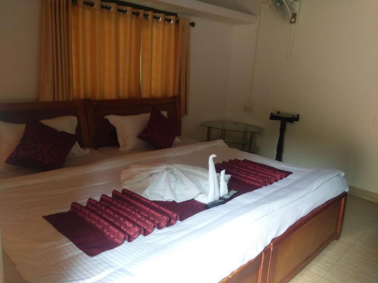 Holly Hock Bed & Breakfast Munnar Dış mekan fotoğraf